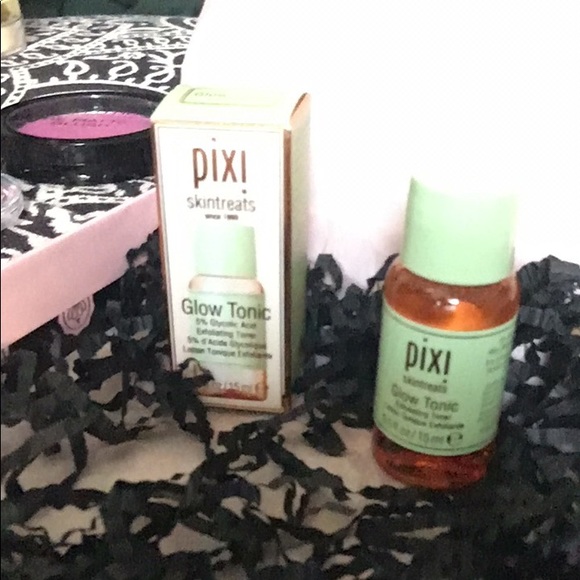 New 6 Piece Goodie Box Makeup Beauty Bundle Including Lottie ncLA Pixi and More - Picture 5 of 8